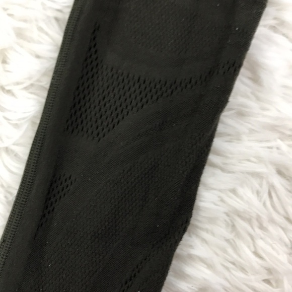 Lululemon Reveal Tight *En Avante 26" Dark Olive - Picture 3 of 13